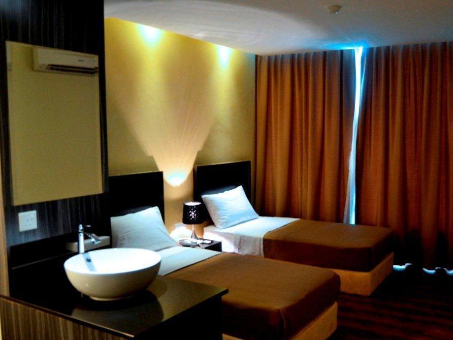 Zotel Business & Leisure Hotel Kuching Ngoại thất bức ảnh